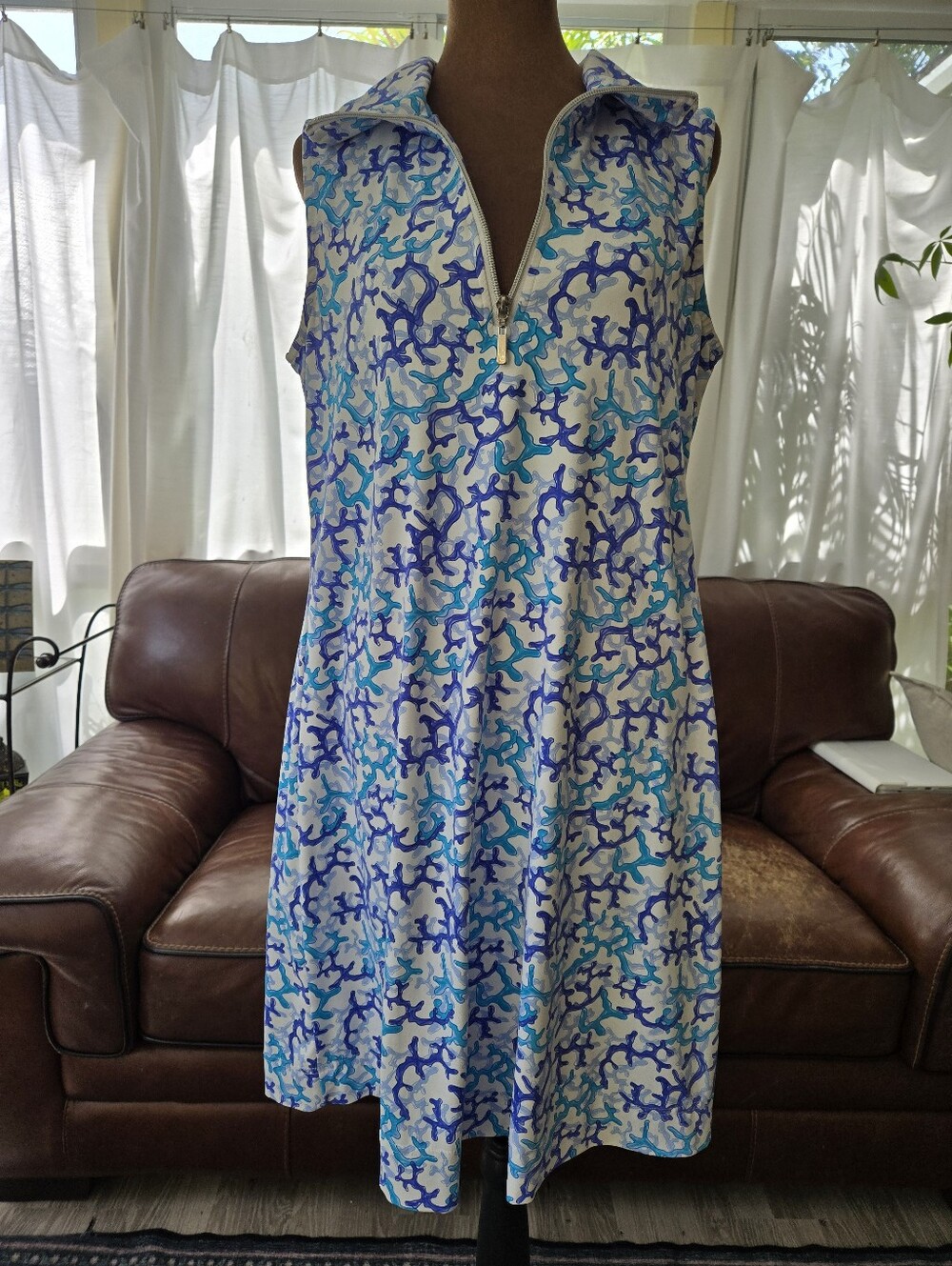 Sleeveless Aqua Geometric Zip-Front Dress And Blue And White Coral Pattern - Picture 2 of 11